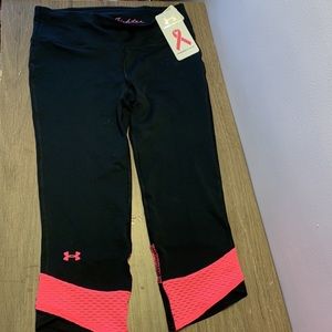 NEW Womens Size SMALL Under Armour® Power in Pink Yoga Compression Capris